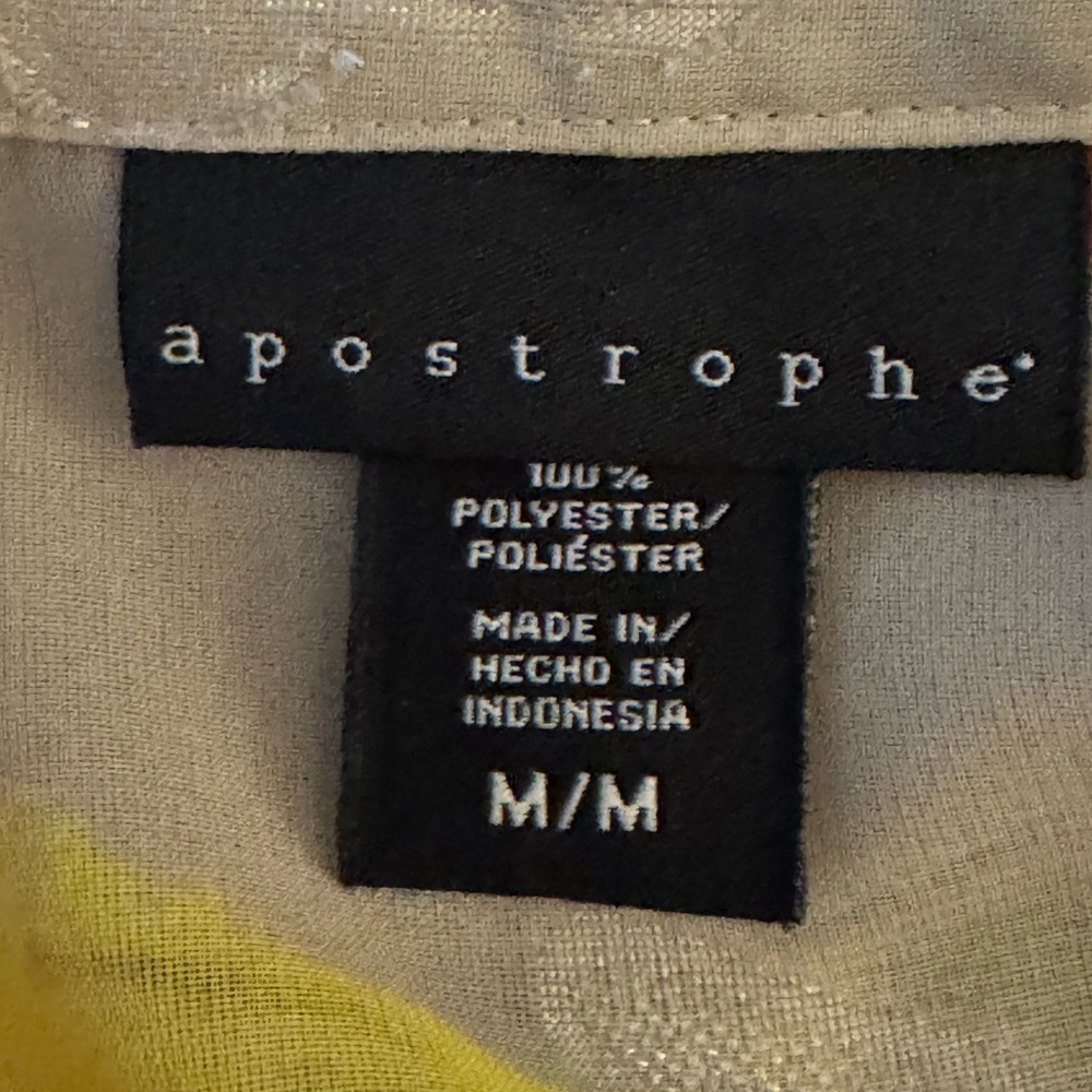 Apostrophe Top - Picture 5 of 7